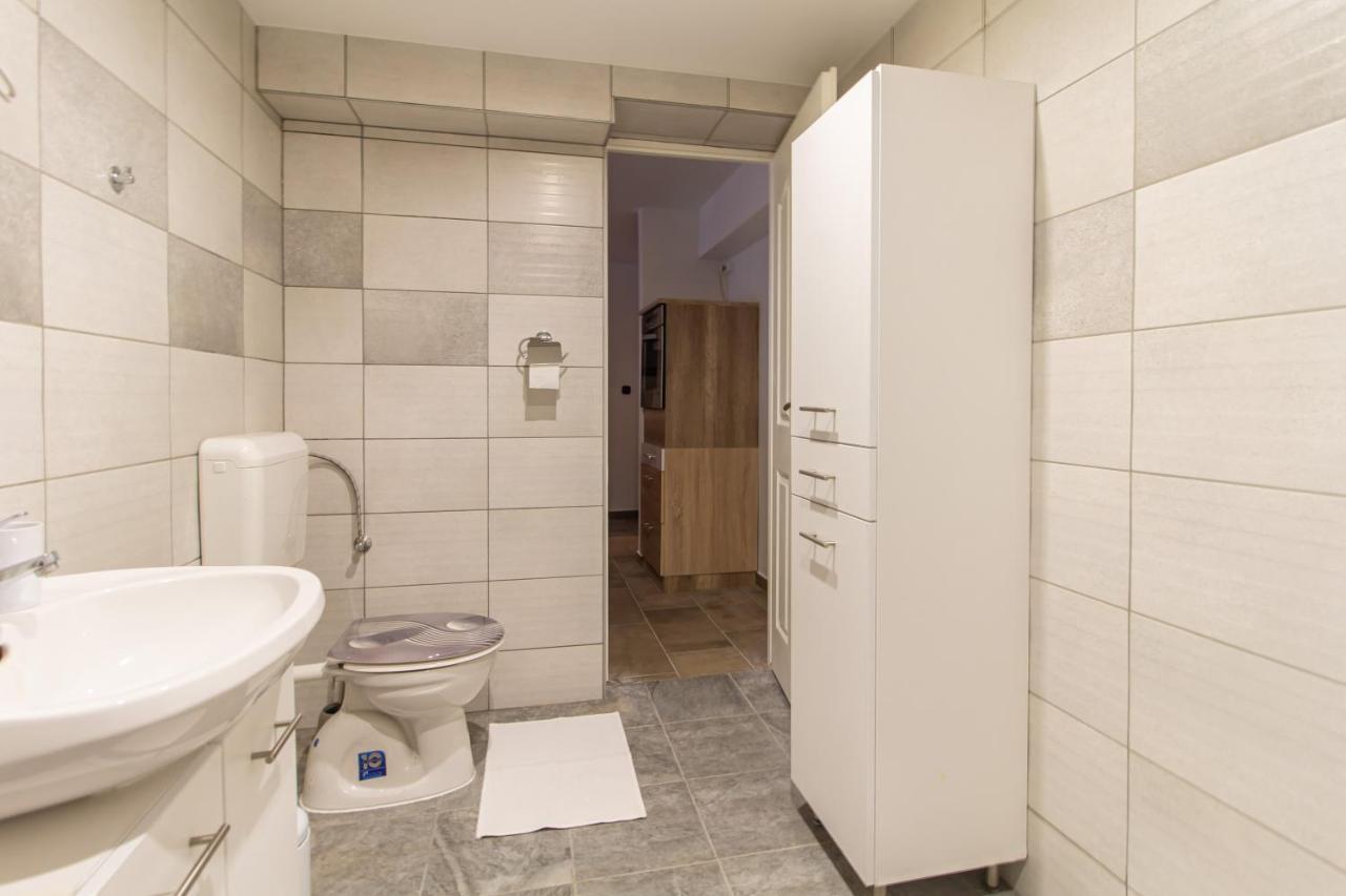 Deli Terasz A Apartman Free Parking, Self-Check-In Anytime Győr Eksteriør billede