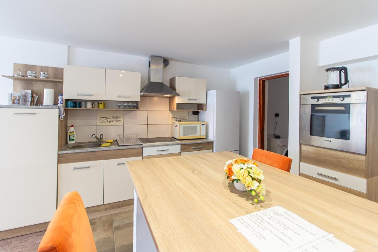 Deli Terasz A Apartman Free Parking, Self-Check-In Anytime Győr Eksteriør billede