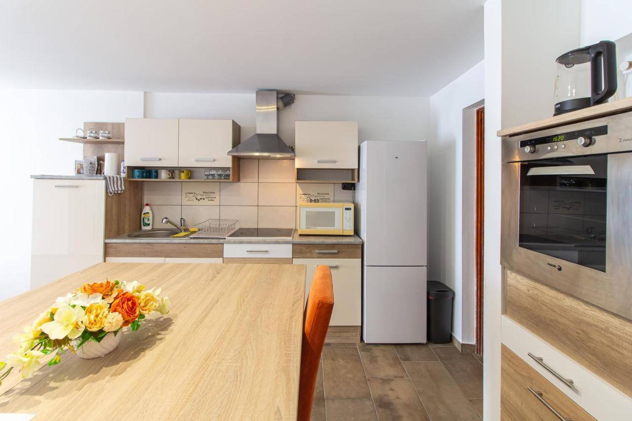 Deli Terasz A Apartman Free Parking, Self-Check-In Anytime Győr Eksteriør billede