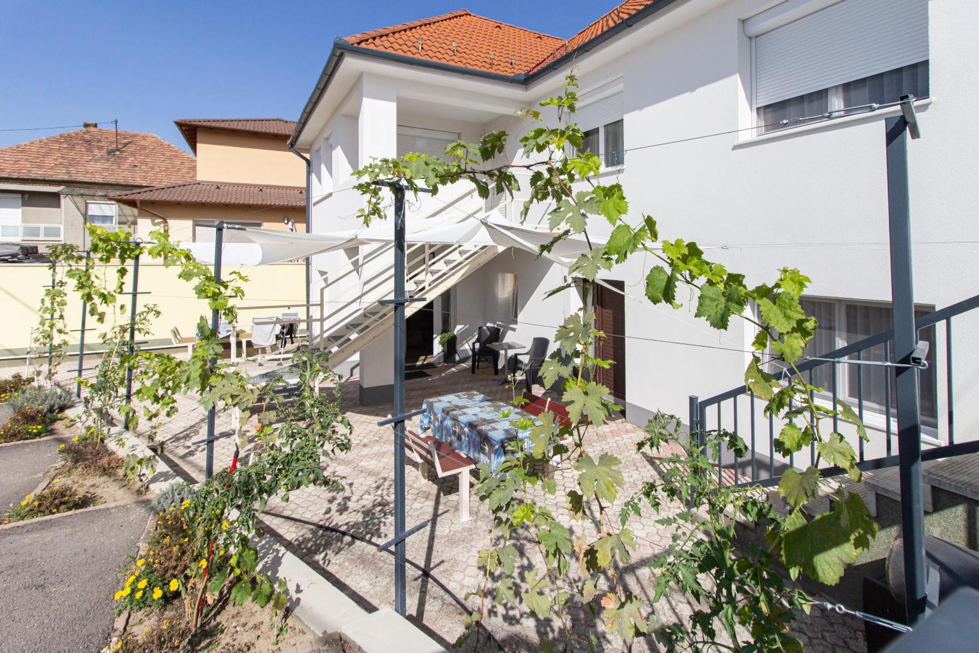 Deli Terasz A Apartman Free Parking, Self-Check-In Anytime Győr Eksteriør billede